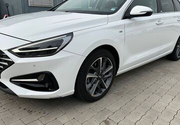 Hyundai i30 98.000 km 16.499 &euro; Neu-ulm 89231